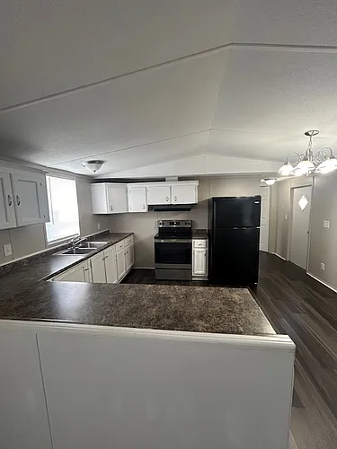 572 Center Hill Rd #1 Photo 1