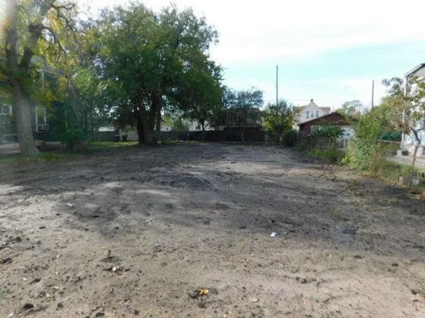 948 Summer St, Hammond, IN 46320