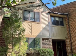 301 Cypress Point Cir #B, Mount Laurel, NJ 08054