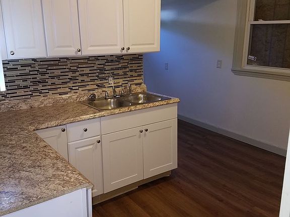 5th image of 16549 Stansbury St