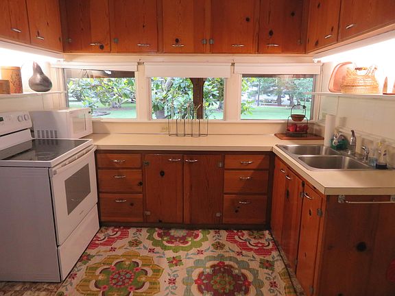 4th image of 2421 E Delana Street