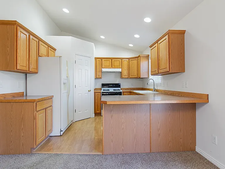 2530 Paintbrush Dr — Photo 15