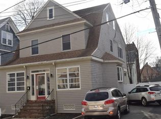 1 Gellineau St, Malden, MA 02148