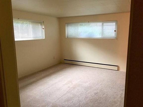 3rd image of 7424 1/2 4th Ave NE