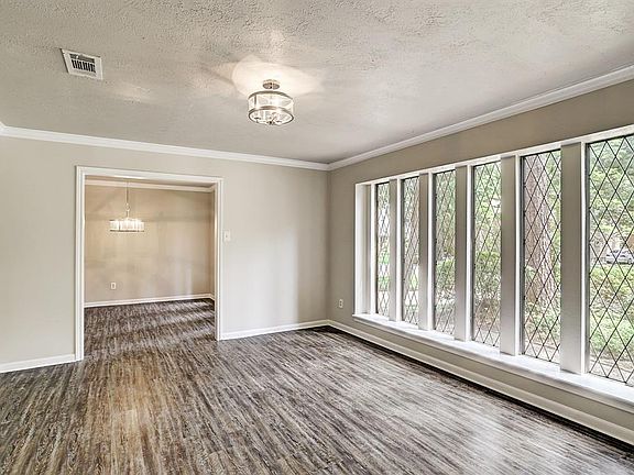 2nd image of 3415 Maple Park Dr