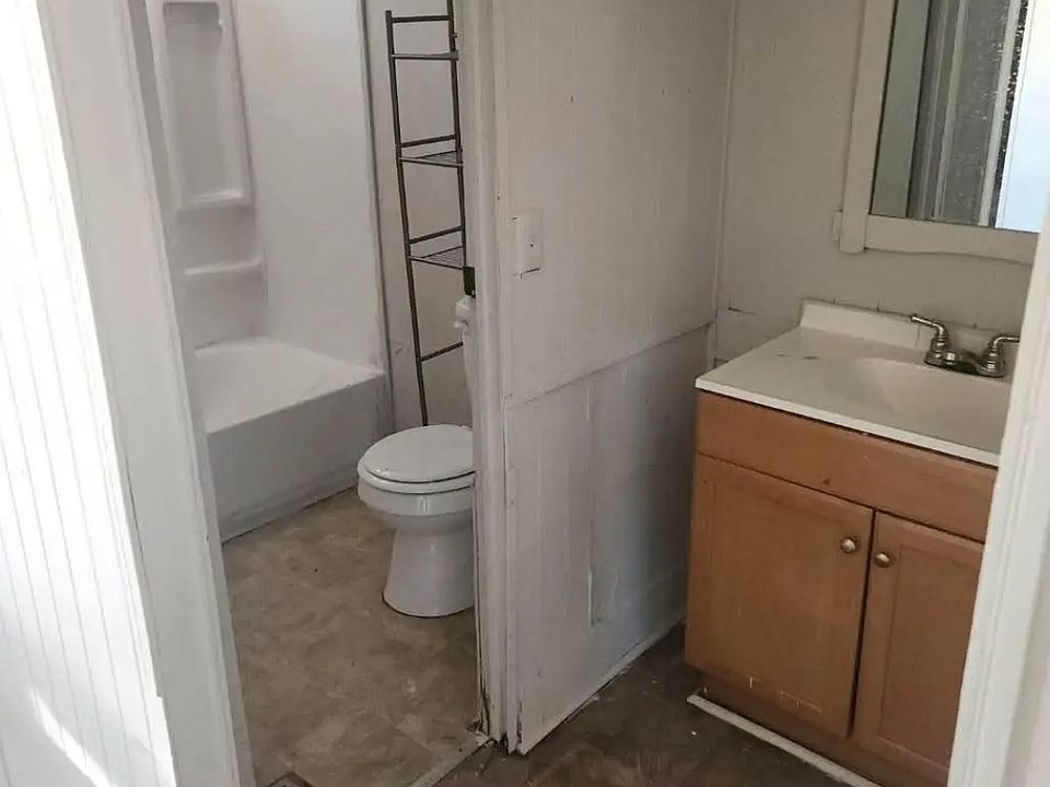 2nd image of 20 Cross St