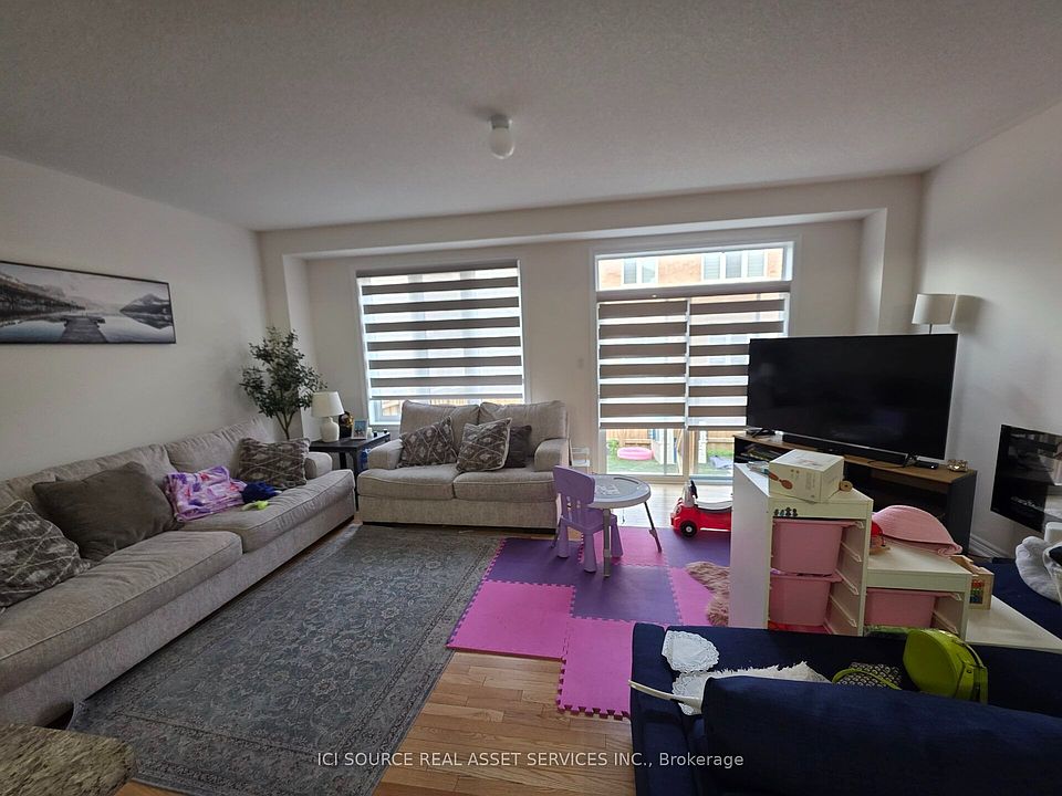 1st image of 10 Brent Stephens Way