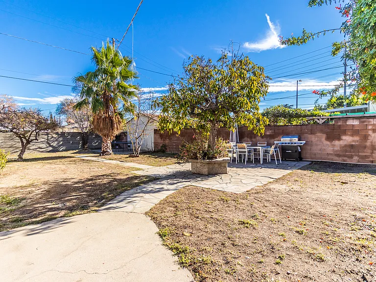 6010 Carpenter Ave — Photo 13