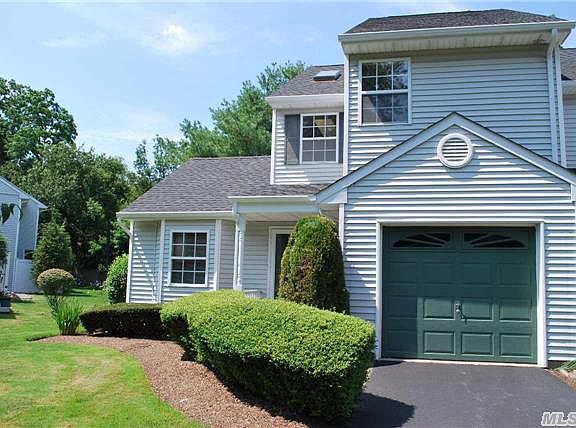 2nd image of 14 Plantation Dr