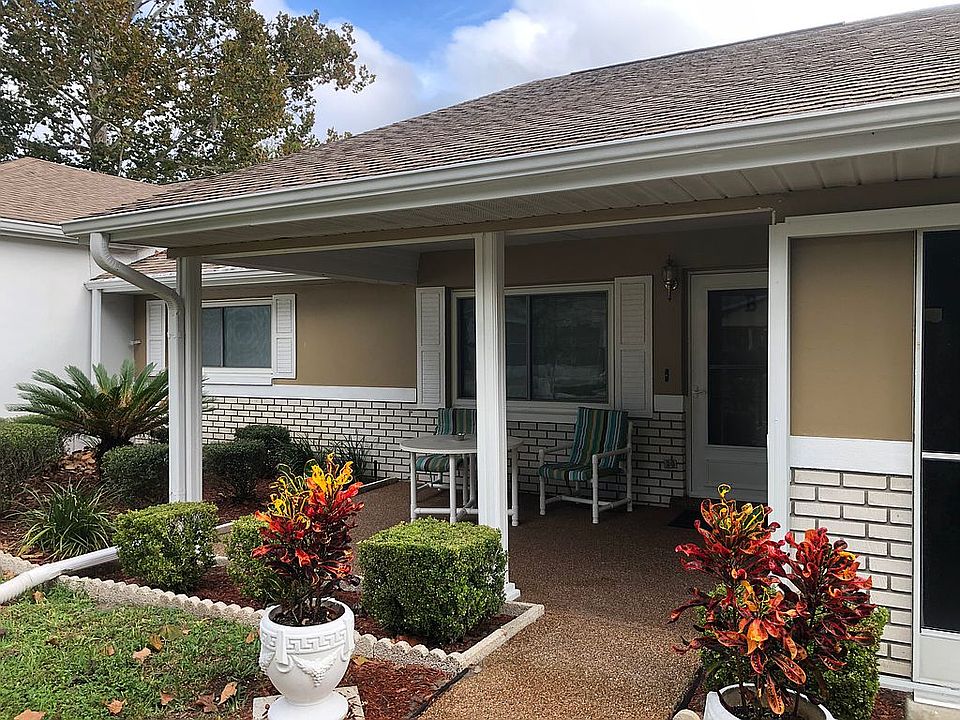 Spacious front porch