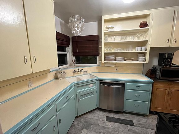 Upstairs: vintage kitchen with modern amenities