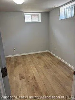 3331 Maisonneuve Ave #LOWER — Photo 12