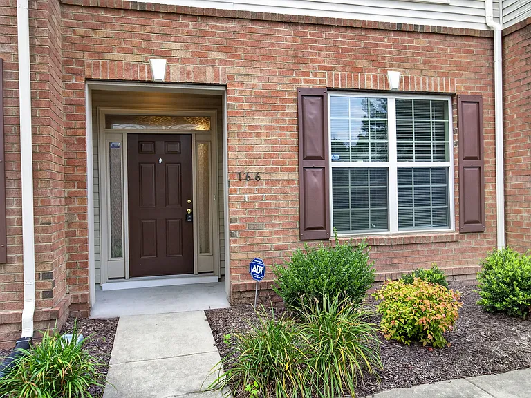166 Hemisphere Cir — Photo 2