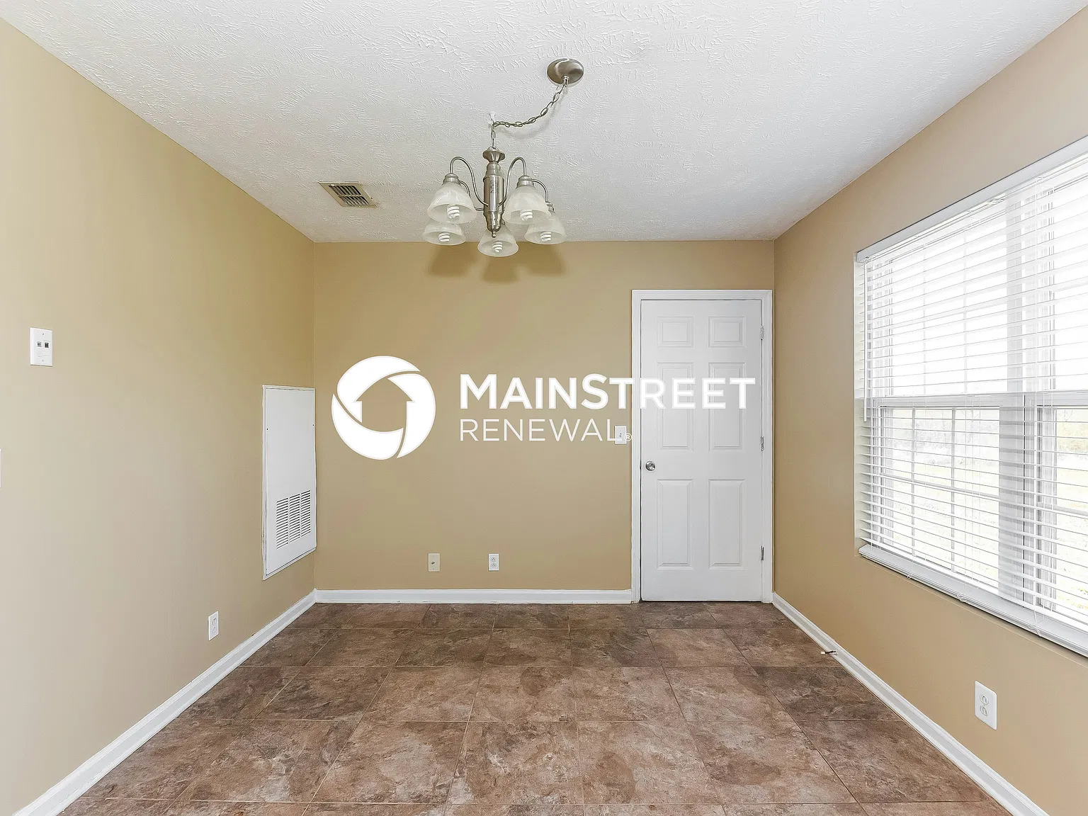 1805 Antebellum Dr — Photo 4