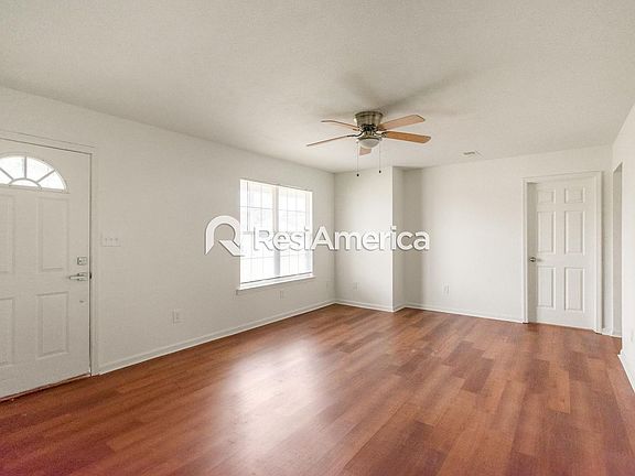 2nd image of 1866 Wooten St