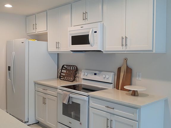 3rd image of 5130 Taylor Ave