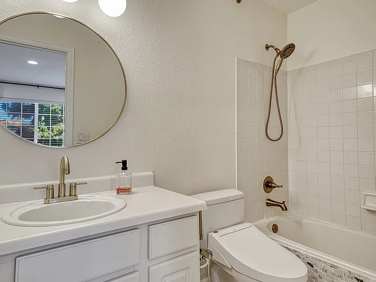 1337 S Danube Ct #103 — Photo 32
