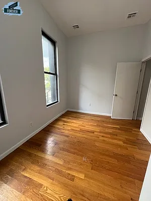 Rented by Fifth & Forever LLC | media 10