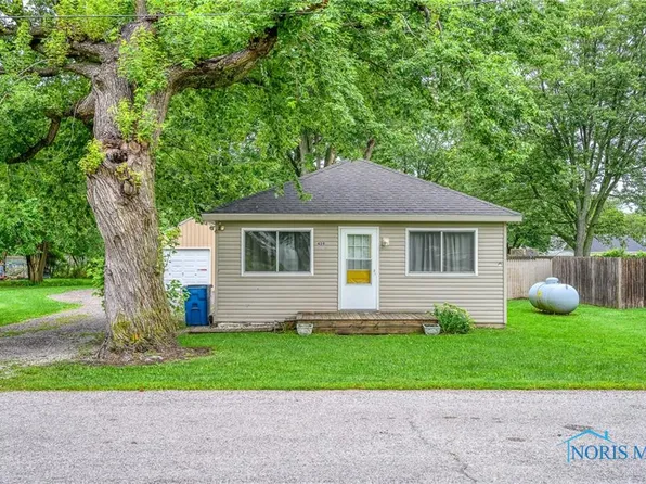 445 North St, Curtice, OH 43412