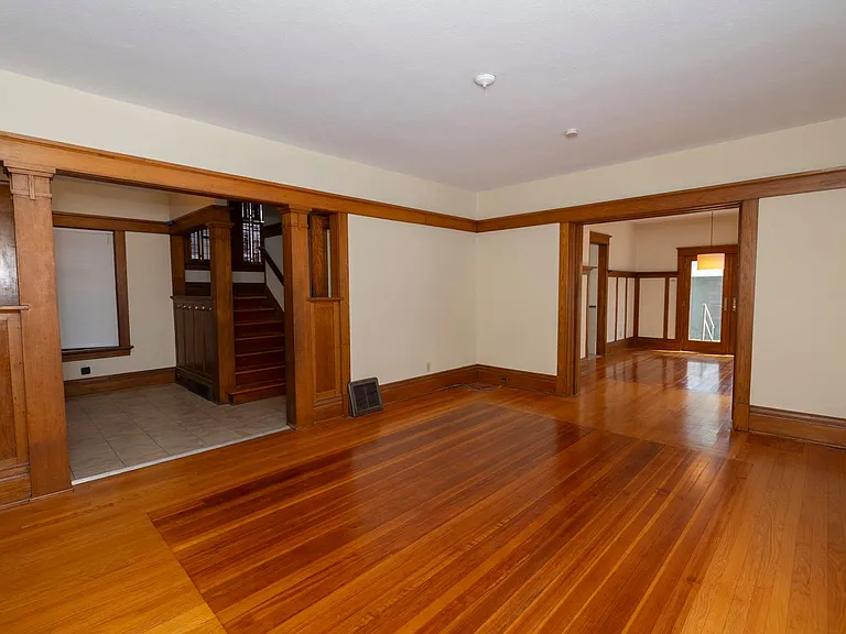 1106 Woodward Ave — Photo 7