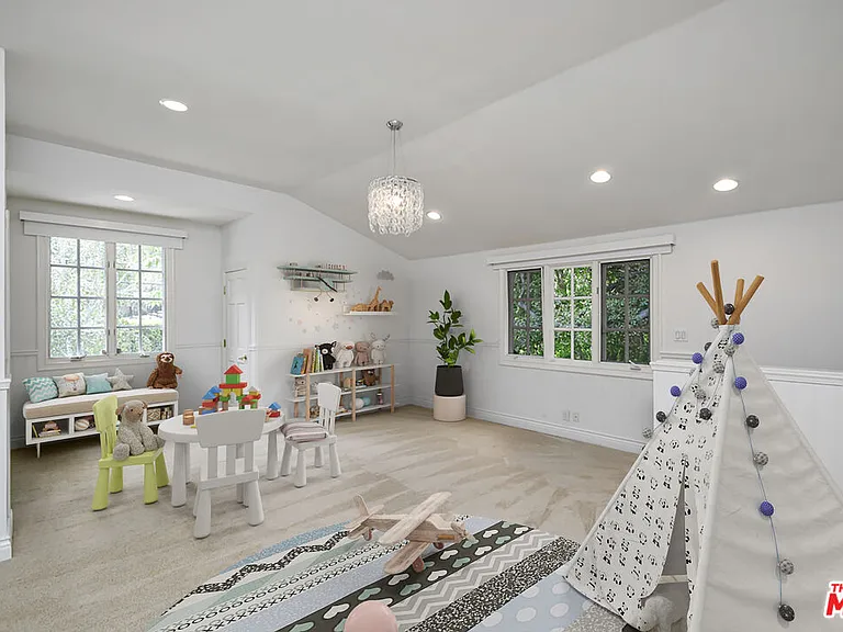 3254 Oakdell Rd — Photo 37
