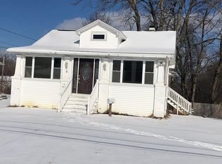 5 Hayden Ave, Latham, NY 12110