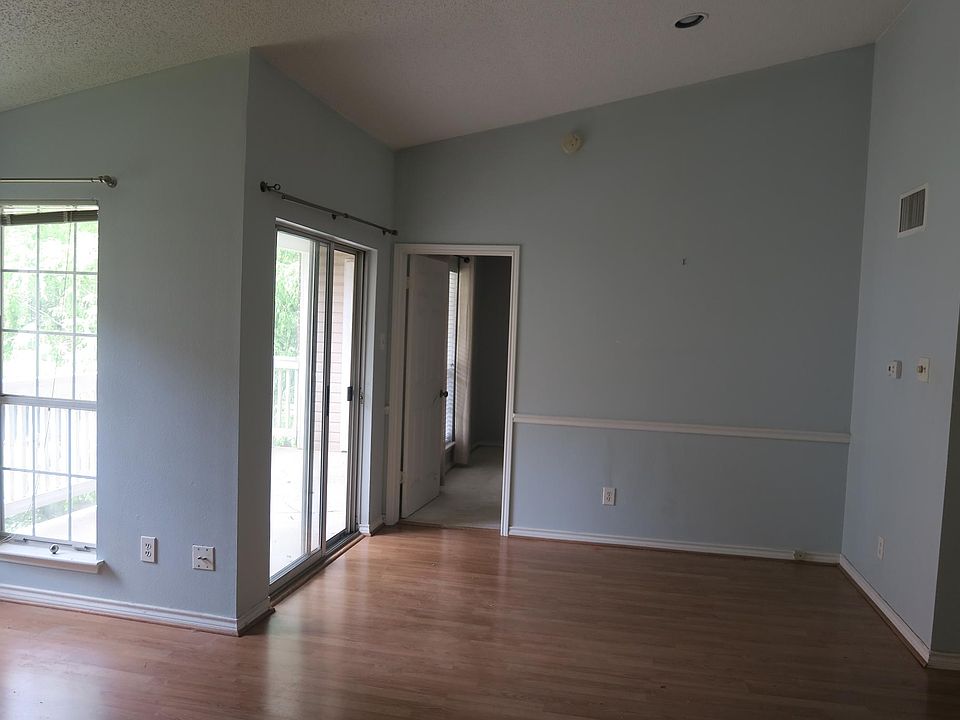 1st image of 1521 Lincoln Way