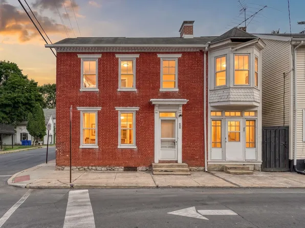 42 E Locust St, 42 E Locust St Floor 1, Mechanicsburg, PA 17055