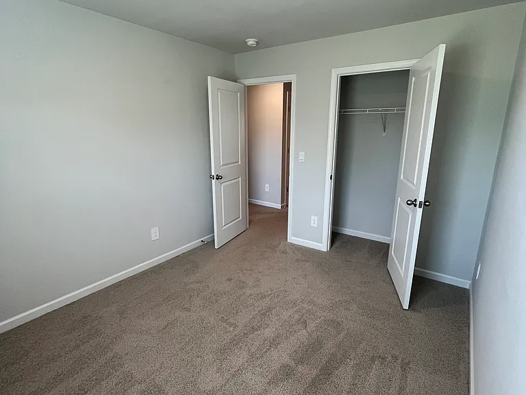 4210 Oswin Dr — Photo 8