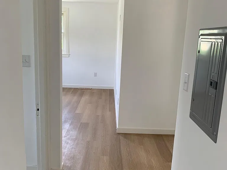 734 Sunnyside Ave #2 — Photo 9