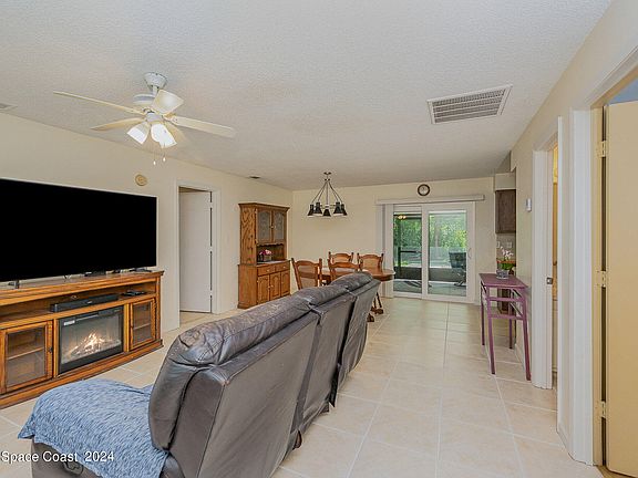 5th image of 4137 Ponds Dr