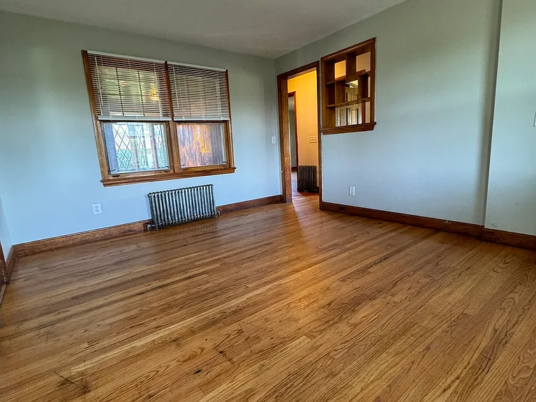 174 Russell St — Photo 7