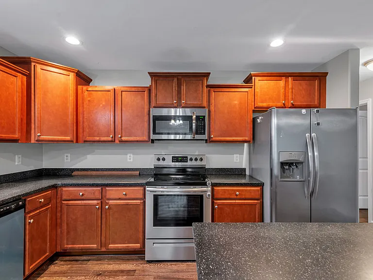 202 Cottage Brook Ct — Photo 10