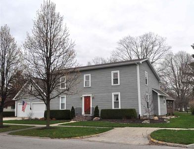 120 N Riverside Dr, Winamac, IN, 46996