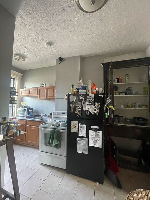 1st image of 1487 Fulton St Floor 3