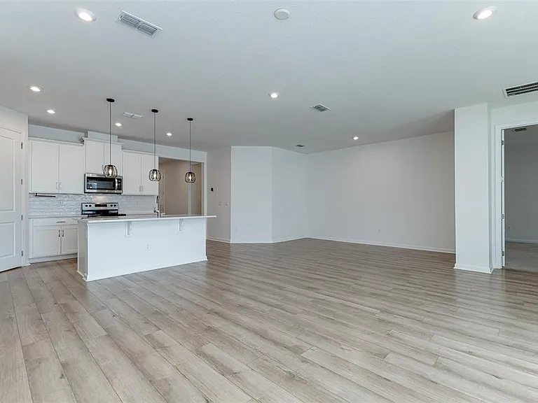 7910 Waterfield Ave — Photo 9