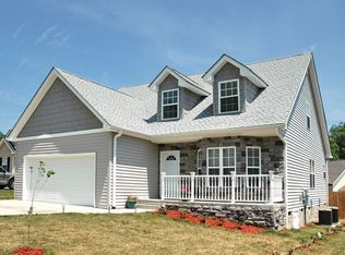 29 Woodcreek Cir, Swannanoa, NC 28778