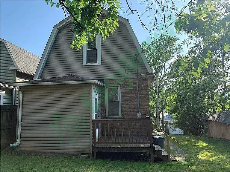 230 Locust St — Photo 12