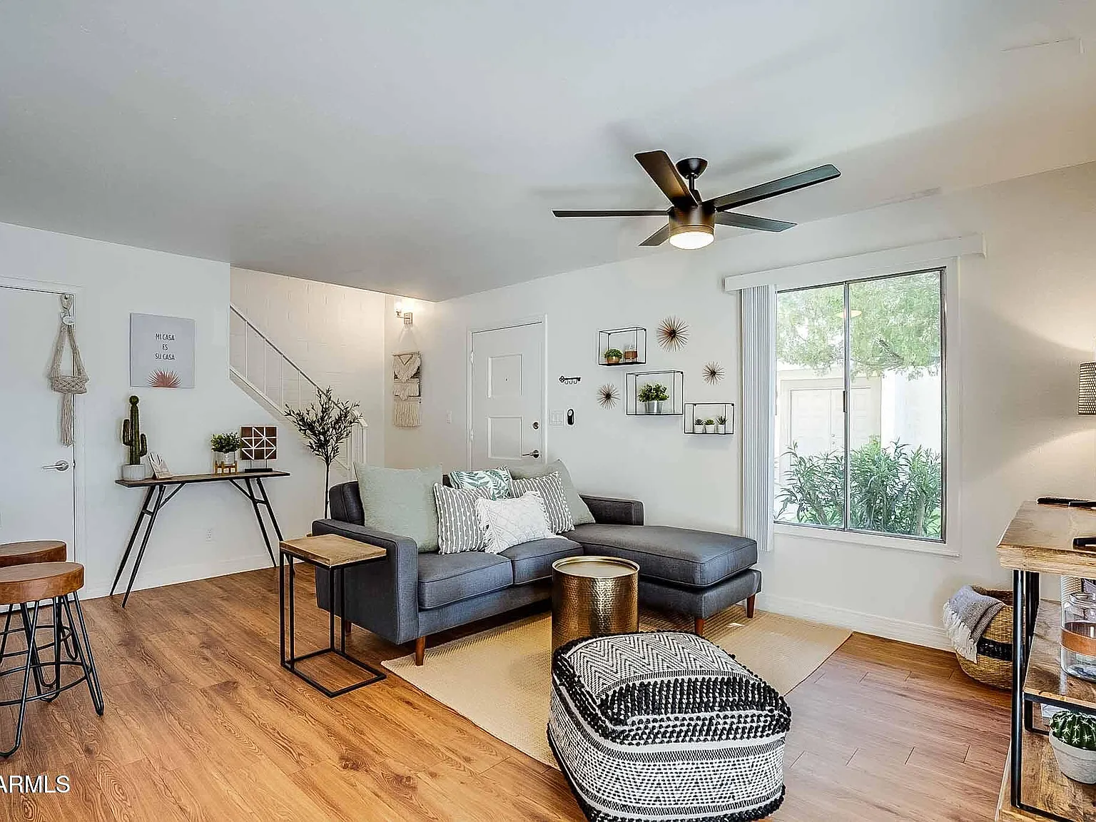 3 bed, 1.0 bath, 1053 sqft, $2,500 — Photo 4