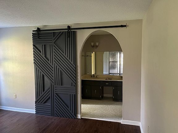 master bathroom. walk in closet to the right