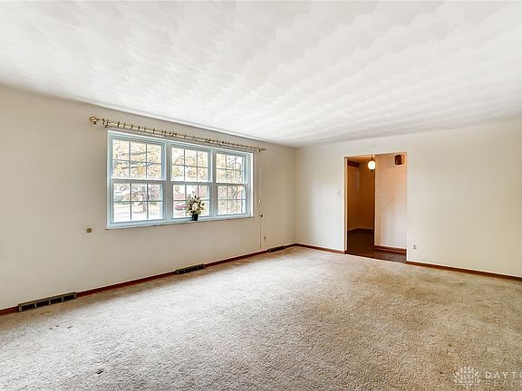3rd image of 4367 Sunnydale Pl