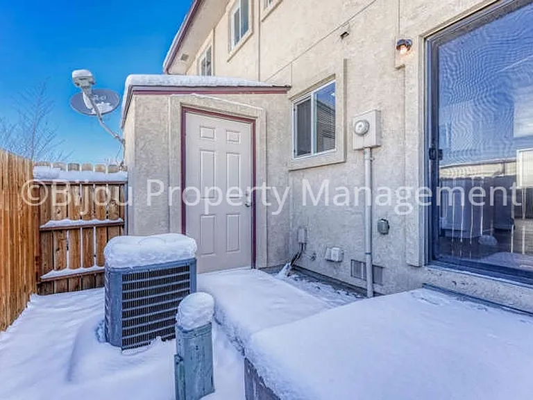 3066 Starlight Cir — Photo 28