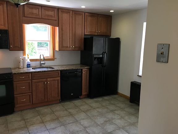 4th image of 2937 N Wales Rd Floor 1