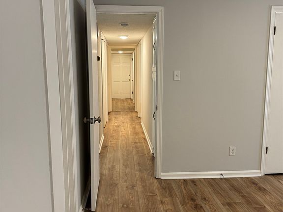 4th image of 2451 Price St