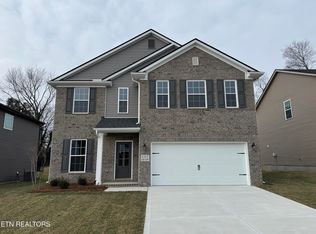 1717 Hickory Meadows Dr, Knoxville, TN 37932