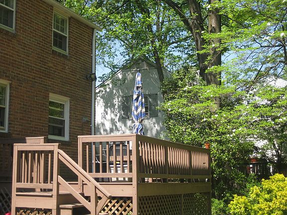 2nd image of 7919 Kentbury Dr