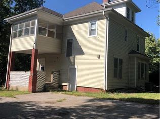 2419 S 16th St, Saint Joseph, MO 64503