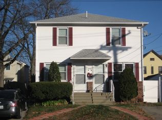 216 Narragansett Ave, Providence, RI 02907