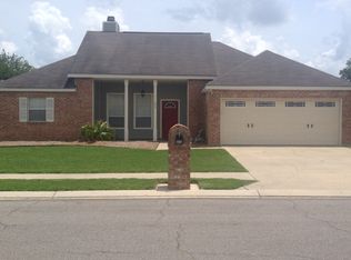 305 Olympic Dr, Lafayette, LA 70506