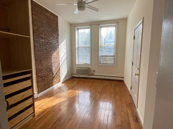 22-03 25th Road image 15 of 31